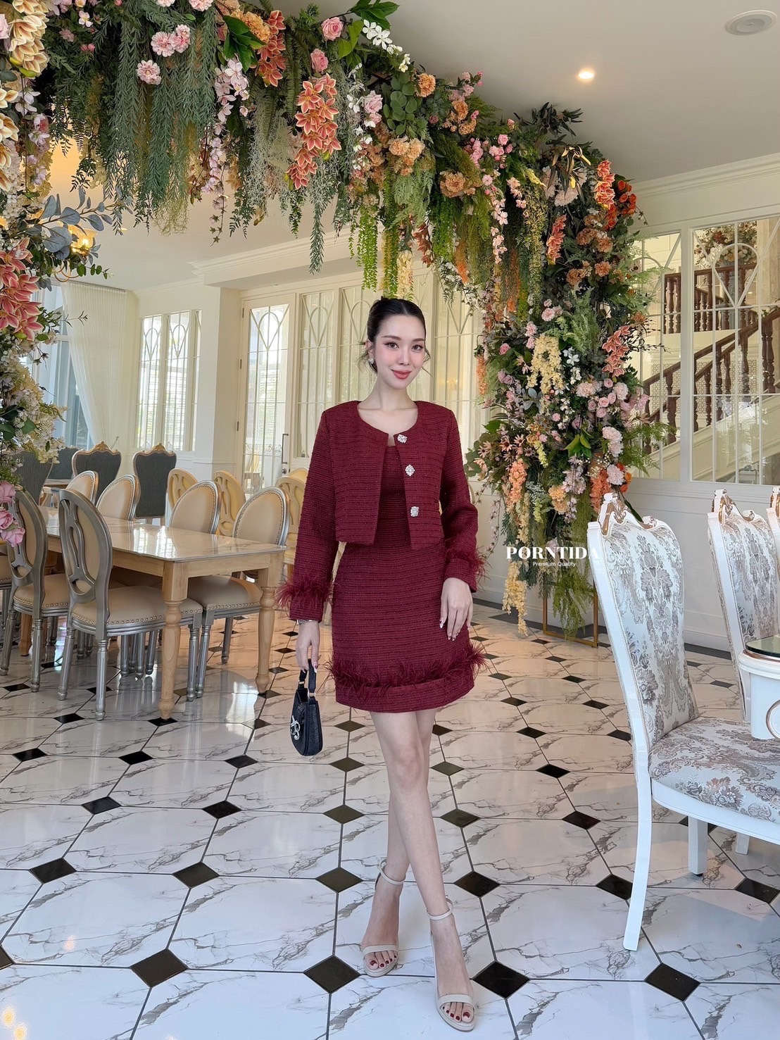 ชุดเซทแฟชั่น ชุดเดรส2ชิ้นผ้าทวีต งานเดรสแดง มีเสื้อคลุมให้กระดุมเสื้อคลุมด้านหน้ากระดุมเพชร