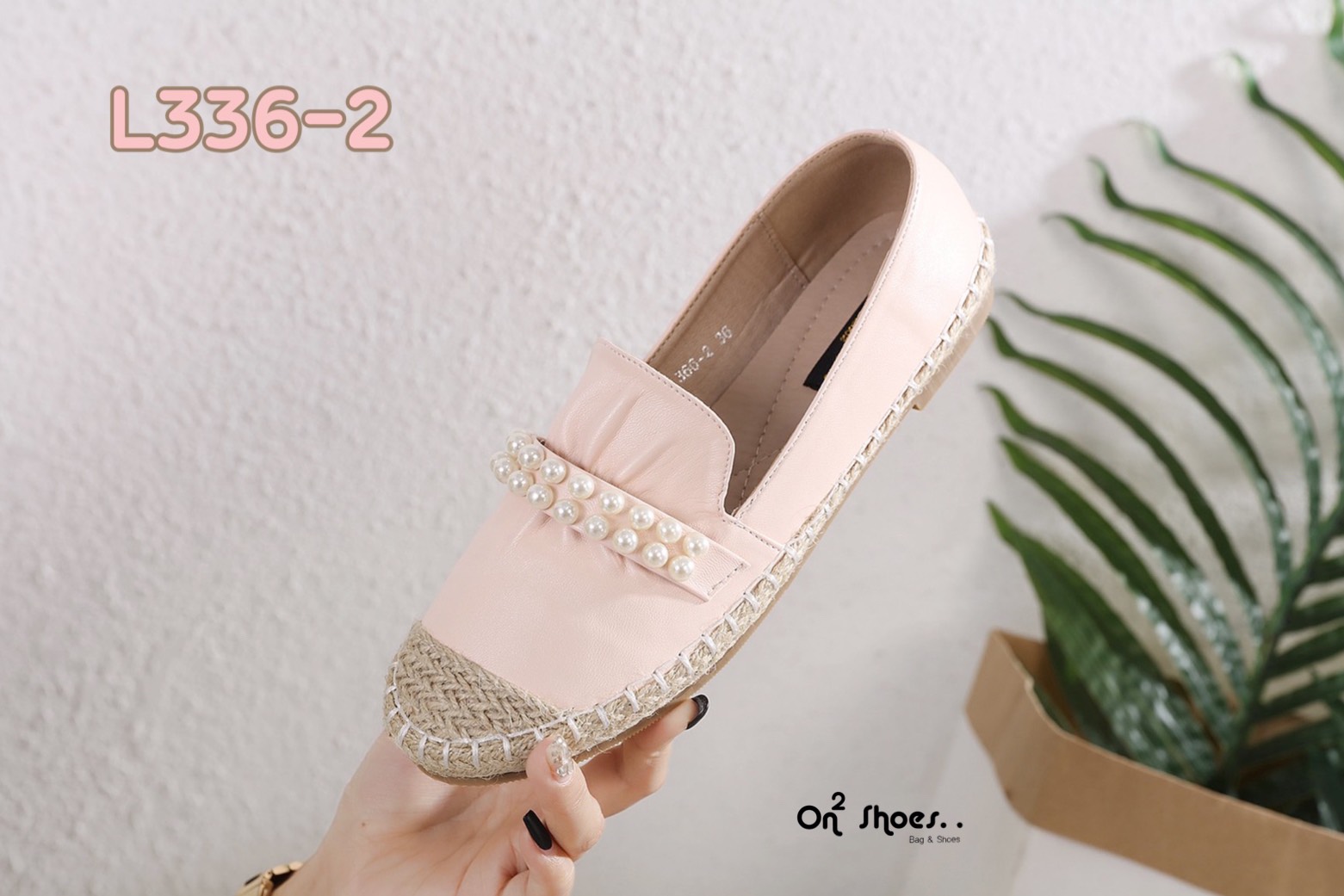 รองเท้าคัชชูหนังทรงEspadrilles แต่งขอบและหัวด้วยปอกระสอบหน้าขับจีบประดับมุกงานสวย ดีเทลน่ารักน่าใส่สินค้าเป็นงานวัสดุเกรดดี งานมีกล่อง