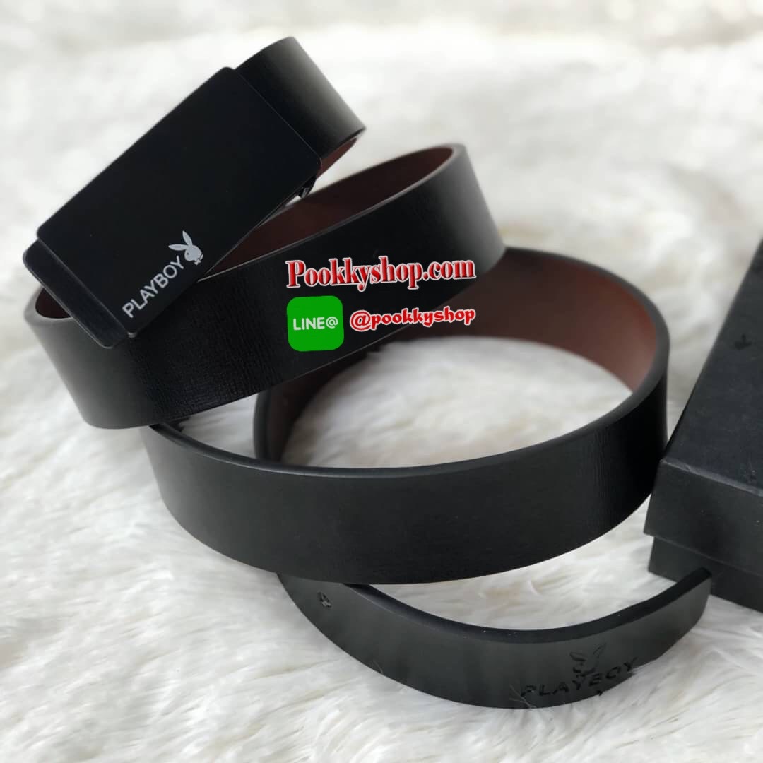 DON'T MISS! PLAYBOY MEN LEATHER BELT (Free Size) เข็มขัดหนังสีดำรุ่นสุดฮิตจาก Playboy หัวเข็มขัดโลหะดำตัดเงินปั้มโลโก้คุณภาพดีตามแบบฉบับของแบรนด์ดีไซน์คลาสสิคเข้าได้กับทุกชุดสามารถปรับได้หลายระดับ มาพร้อมกล่องแบรนด์สามารถมอบเป็นของขวัญได้ ไอเท็มนี้ M