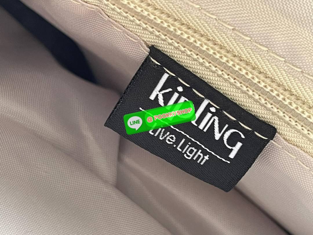 💕Kipling Silen Crossbody Bag กระเป๋าสะพายไหล่ช่วยเพิ่มความโมเดิร์นไม่ตกเทรนด์ให้กับลุคตามสไตล์การแต่งกายของคุณมากขึ้น มีน้ำหนักเบา พกพาไปไหนมาไหนได้สะดวก ใส่สิ่งของได้ครบครันโดยไม่ต้องกังวล นอกจากนี้ ยังมีสายสะพายที่ปรับระดับได้ มีช่องใส่ของเพิ่มเ