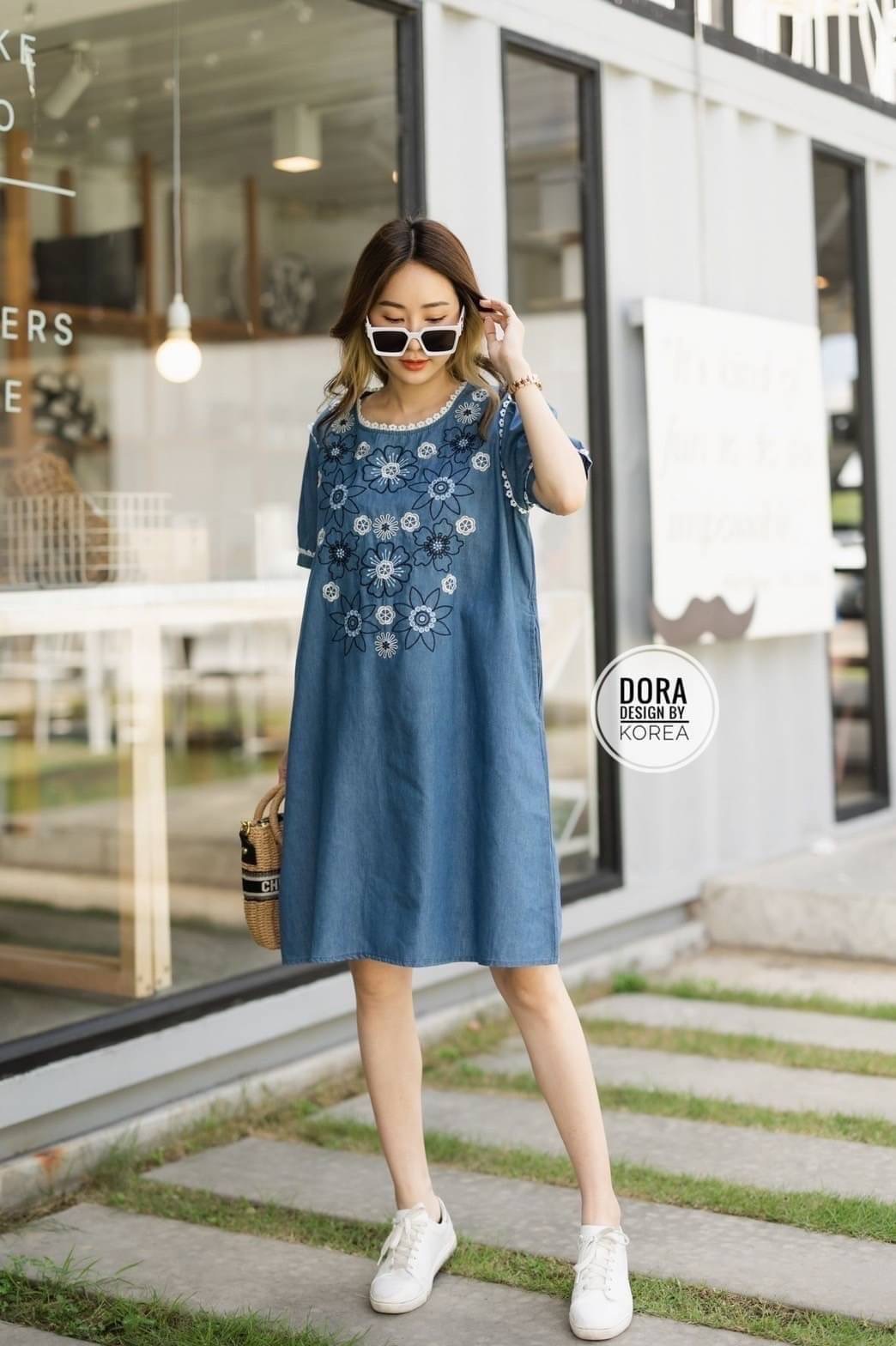 พร้อมส่ง!!! Dress jeans งานปักดอกไม้ ผ้าบางแต่งผ้าใส่สบายๆๆ น่ารักใส่เที่ยวใส่ทำงานได้เลย ใส่ชิวๆ