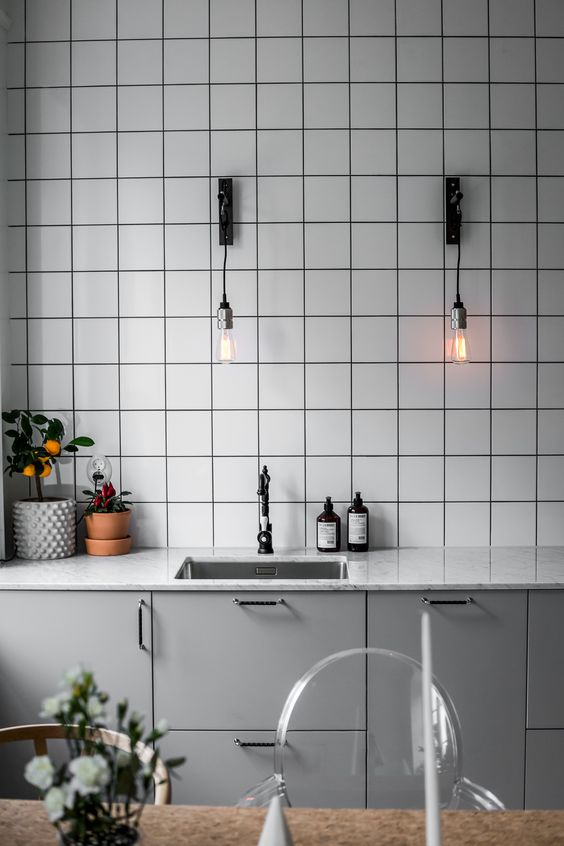 Ceramic Glossy 4"x4" สีขาว (ตรม.)