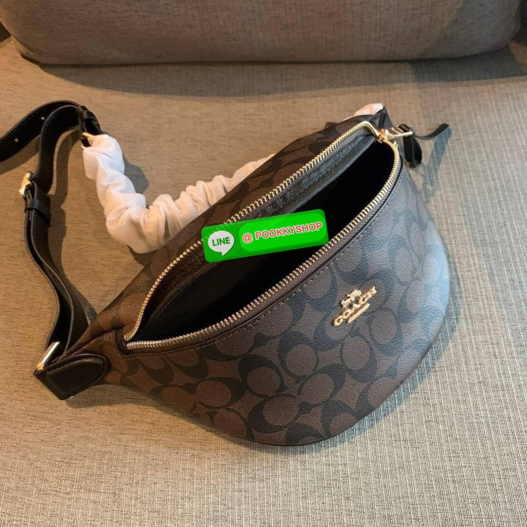 COACH F48740 BELT BAG IN SIGNATURE CANVAS กระเป๋าคาดอกทรง Unisex ทรงโดมรุ่นยอดฮิตไม่มีตกเทรน สวยเท่ทุกสี วัสดุหนังแคนวาสเคลือบคุณภาพดีตัดหนังแท้ ทนทาน ใช้งานง่าย ภายในเป็นช่องโล่ง ใส่ของได้เยอะ หยิบจับได้สะดวก ใช้ได้ทั้งชายและหญิง ใบจริงสวยไม่ผิดหวังคะ