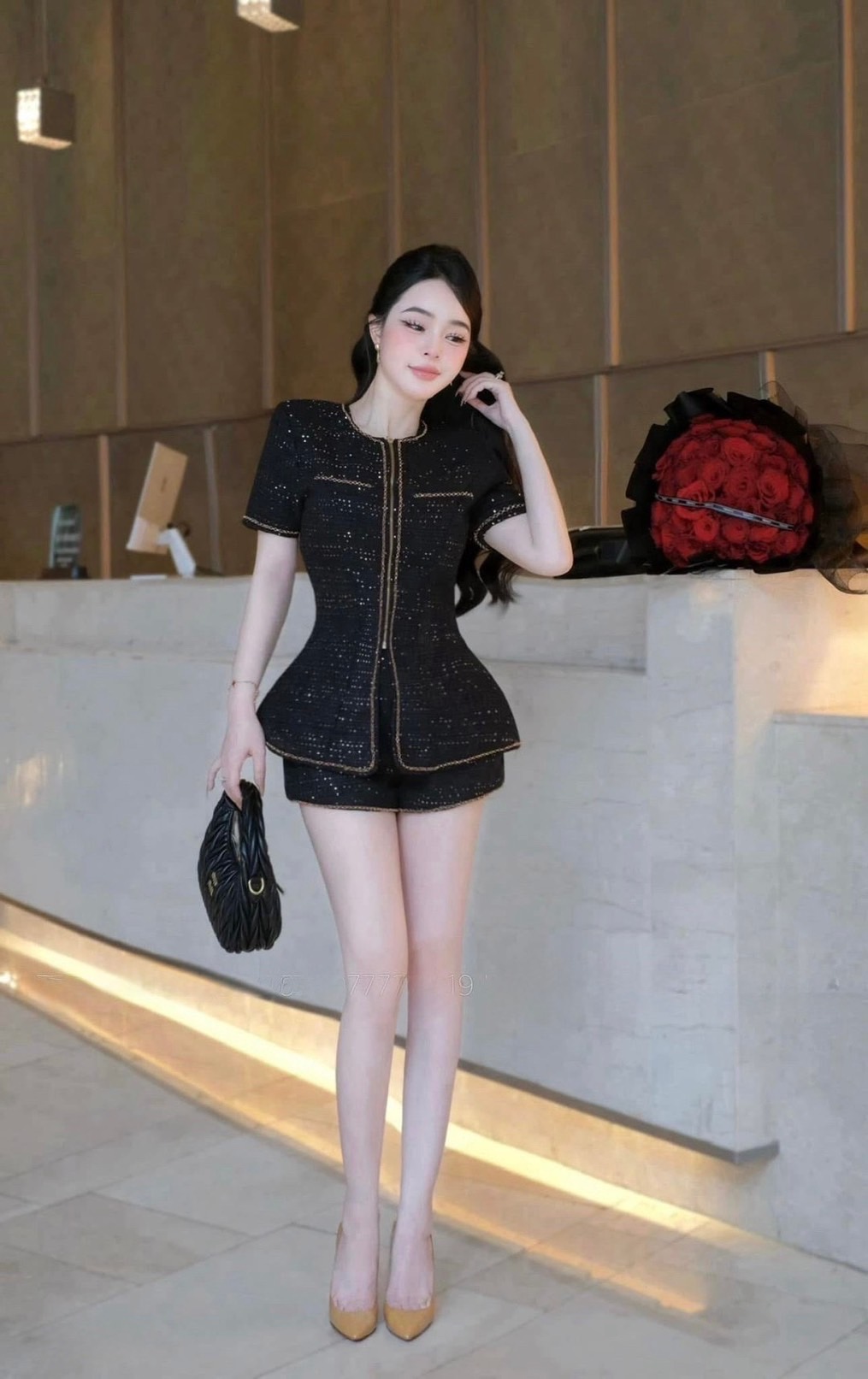 ชุดเซทแฟชั่น ชุดเซต2 ชิ้น เสื้อ+กางเกงขาสั้น รุ่นนี้ผ้าเป็นทวิตทั้งชุดเทคเจอร์