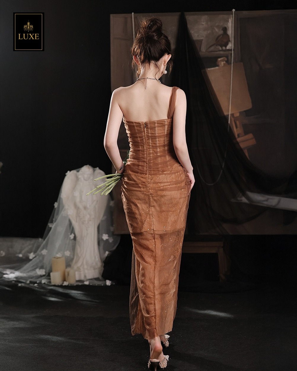 เดรสแฟชั่น เดรสเสื้อเกาะอก มีโครงแบบคอร์เซ็ต