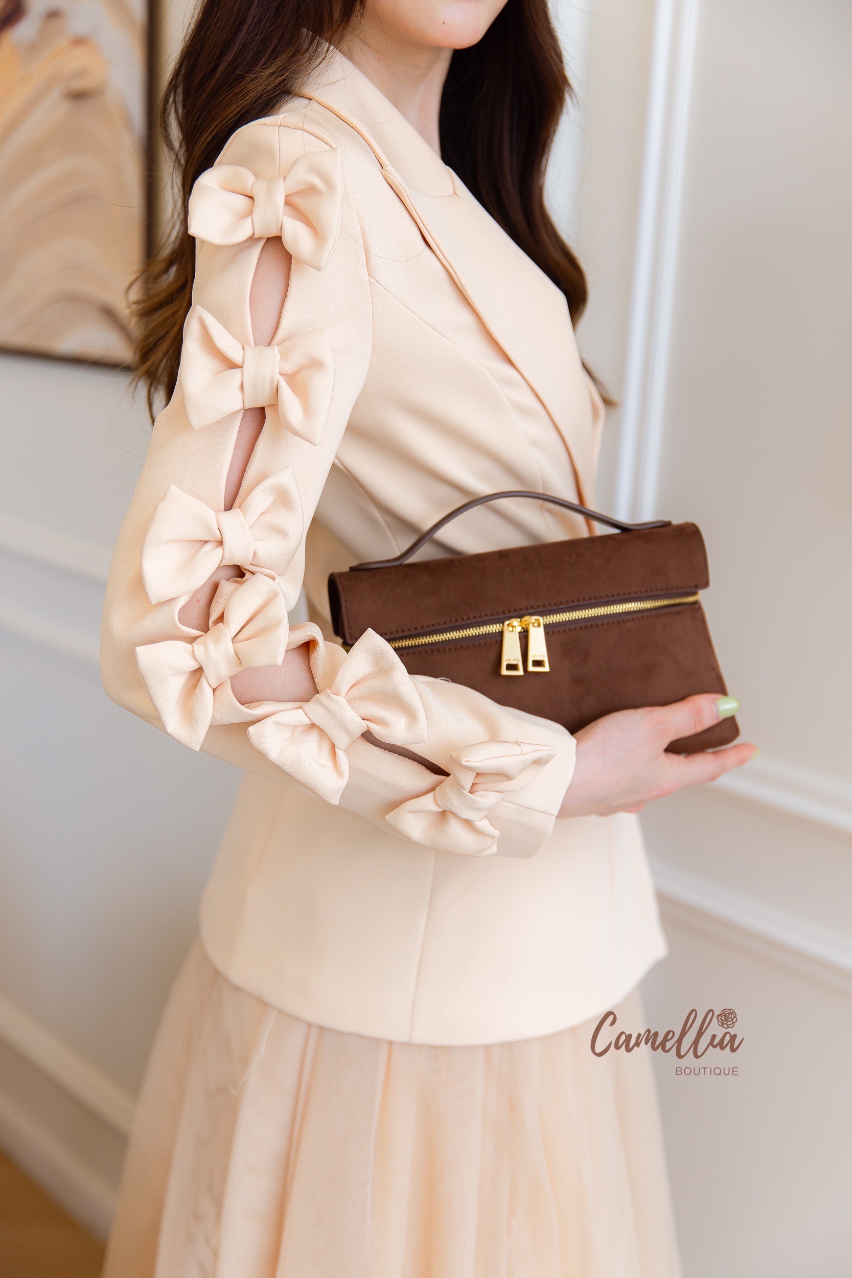 ชุดเซทแฟชั่น ชุดSet เสื้อBlazer แขนโบแต่งกระดุมเพชรด้านหน้า