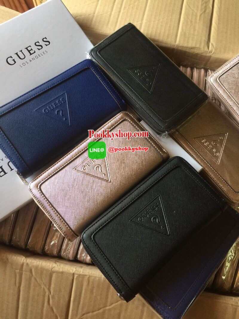 Guess Wallet Baldwinpark bag กระเป๋าสตางค์ใบยาวจาก GUESS วัสดุ Saffiano PVC คุณภาพดี น้ำหนักเบา ด้านหน้าประดับด้วยโลโก้แบรนด์สุดหรู เปิดปิดกระเป๋าด้วยซิปรอบสะดวกใช้ ภายในมีช่องซิปสำหรับใส่เหรียญ มีช่องใส่บัตรหลายช่อง หัวซิปปั้มแบรนด์ สามารถใส่มือถือ iphon