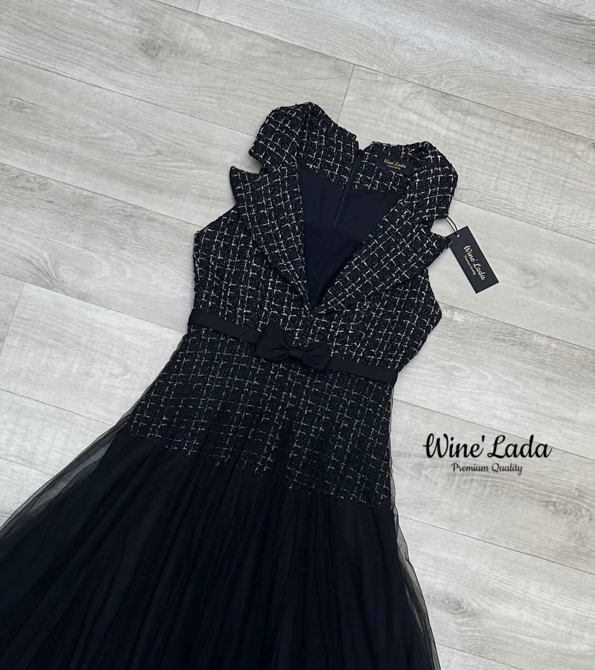 เดรสแฟชั่น เดรสผ้าทวิตสีน้ำตาลทองตัดต่อด้วยชีฟองเพิ่มความหรูหรา