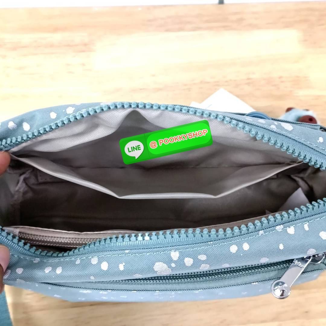 KIPLING Monkey program K16217 Seoul up sling bag รุ่น 3 ซิป สะพายข้าง ขนาดเล็กทรงสี่เหลี่ยมผืนผ้า วัสดุ Nylon 100% หลสกหลายฟังก์ชั่นใช้งาน ครบครันในใบเดียว