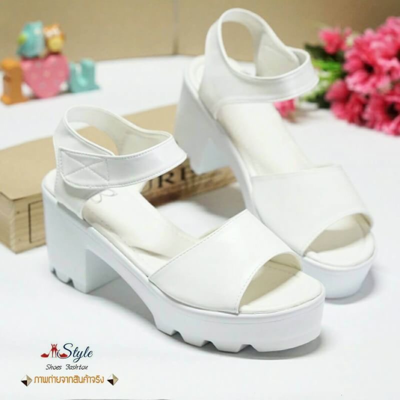 New Arrival & Best Seller!!.. พร้อมส่ง Platform Shoes ทำจากหนัง PU พื้นอย่างดี นิ่ม เบา ใส่สบาย ส้นสูงประมาณ 3 " เสริมด้านหน้า 1.5" สวมใส่ง่าย มีสายรัดข้อเปนเมจิกเทป ปรับระดับได้ แบบเรียบๆ แต่ดีดู จะใส่ทำงาน หรือไปไหนก้อดูดี ลงตัวไปหมด แมทซ์ได้ก