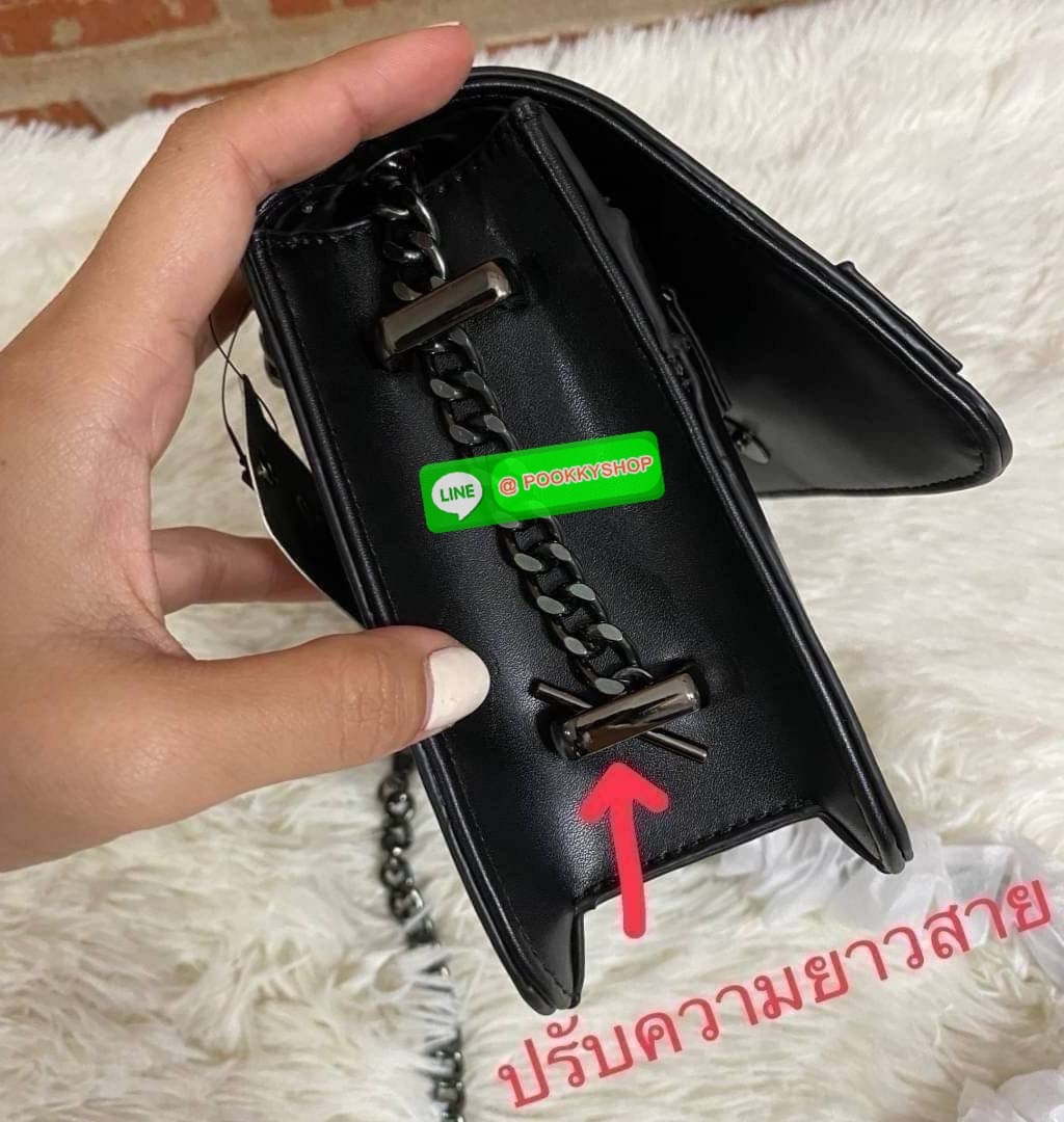 Guess แท้ Outlet รุ่นนี้ ทั้งสวย ทั้งน่ารัก มีความหรู ดูดีมากกกก ต้องเก็บนะคะ