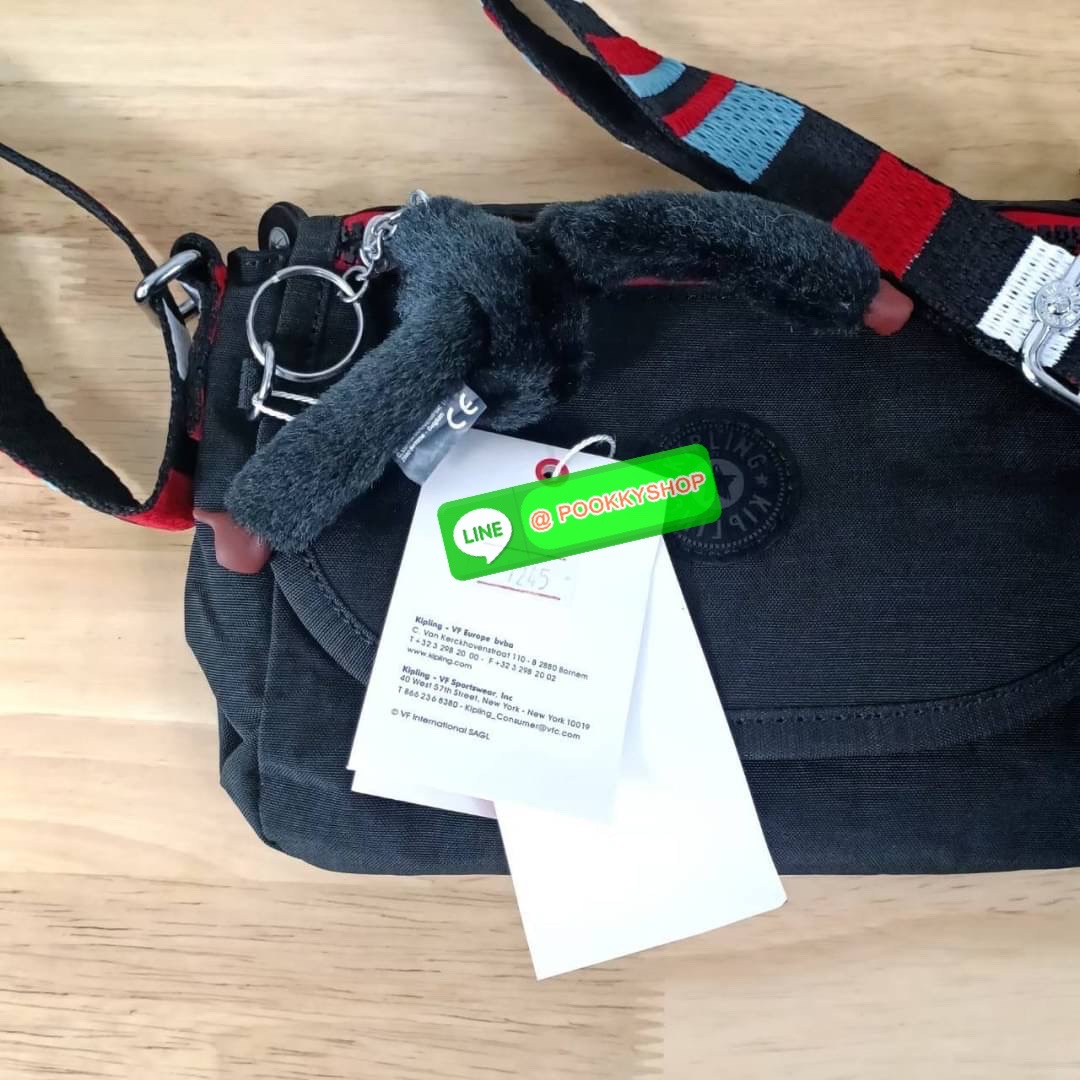 KIPLING SABIAN CROSSBODY MINI BAG กระเป๋าสะพายข้าง วัสดุ Nylon & Polyester 100% ขนาดเล็กกำลังน่ารัก เปิด-ปิดด้วยฝาปิดกระดุมแม่เหล็กและซิปแบรนด์ ด้านในทีแท็กแบรนด์