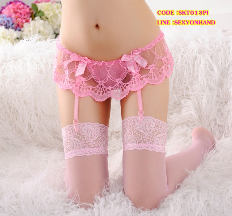 สายรัดถุงน่อง Stocking แต่งระบายลูกไม้ สีแดง พร้อมG-string ในตัว