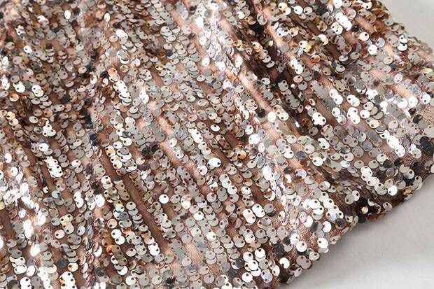 ชุดเดรส ชุดปักเลื่อมทอง Brand Forever แท้ งานสวย หรูหรามากคะ Size S/M/L