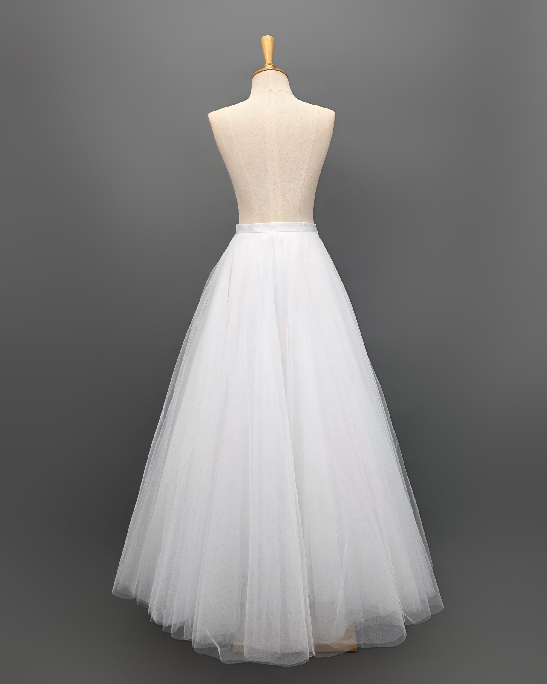 กระโปรงแฟชั่น กระโปรงบานทรงวงกลม ด้านในมีโครงช่วยให้กระโปรงบานสวย