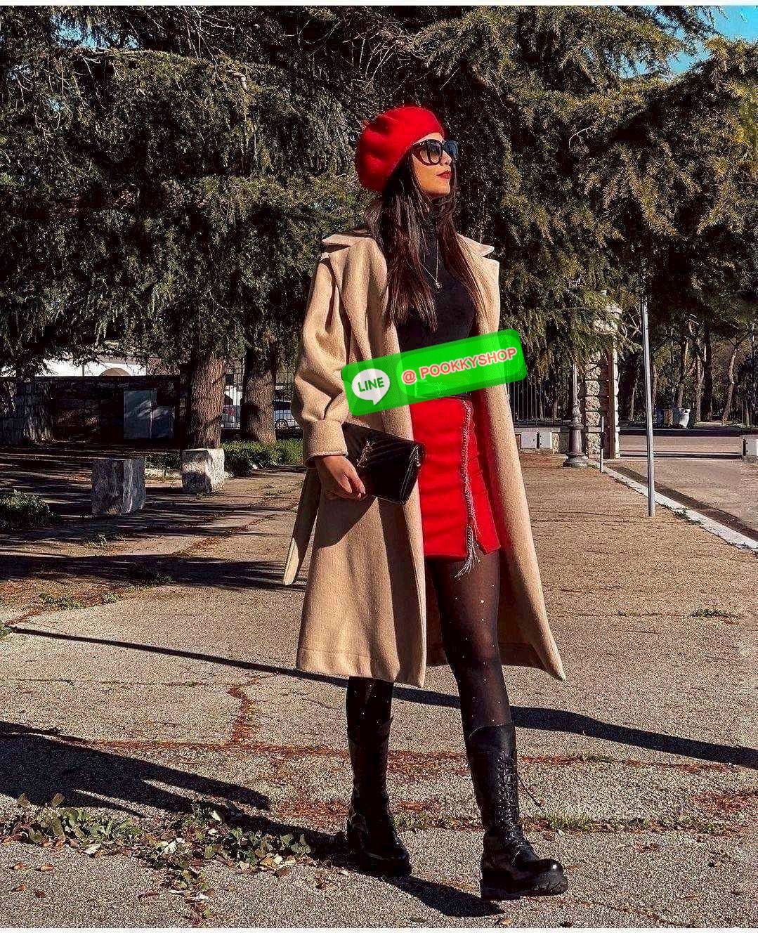 🔆 Model YSL clutch bag with chain ไม่เคยผิดหวังจริงๆ!! กับรุ่นที่สาวๆรู้กัน กระเป๋าสะพายพรีเมี่ยมกิ๊ฟ จากเคาน์เตอร์ vip dutyfree ทรง woc สุดฮอต ดีไซน์เรียบหรู โดดเด่นด้วยโลโก้ด้านหน้า เพิ่มดีเทลความผู้ดี ใช้งานง่ายเพียงแค่เปิด-ปิดด้วยกระดุมแม่เหล็