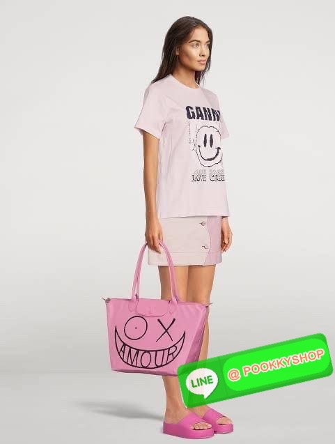 ð Longchamp x AndrÃĐ Le Pliage Large Shoulder Bag āļāļāļĨāđāļĨāļāļāļąāđāļāļŠāļļāļāļāļīāđāļĻāļĐāļāļēāļāļĨāļāļāļāļāļāļāđ âLongchamp & AndrÃĐâ āļāļĩāđāļĄāļĩāļĻāļīāļĨāļāļīāļāļāļĢāļēāļāļīāļāļĩāđāļāļ·āđāļāļāļąāļ āļāļąāļāđāļāļĢ āļāļēāđāļĢāļ§āļē (Mr. AndrÃĐ Saraiva) āđāļāđāļēāļāļāļāļāļēāđāļĢāļāđāļāļāļĢāđāļāļēāļĢāđāļāļđāļāļŠāļļāļāļĢāđāļēāđāļĢāļīāļāļāļĒāđāļēāļ âāļĄāļīāļŠāđāļāļāļĢāđāđāļ (Mr. A)â āļĄāļēāļĢāđāļ§āļĄāļāļāļāđāļāļāļāļĢāļ°āđāļāđāļēāļāļāļĨāđāļĨāļāļ