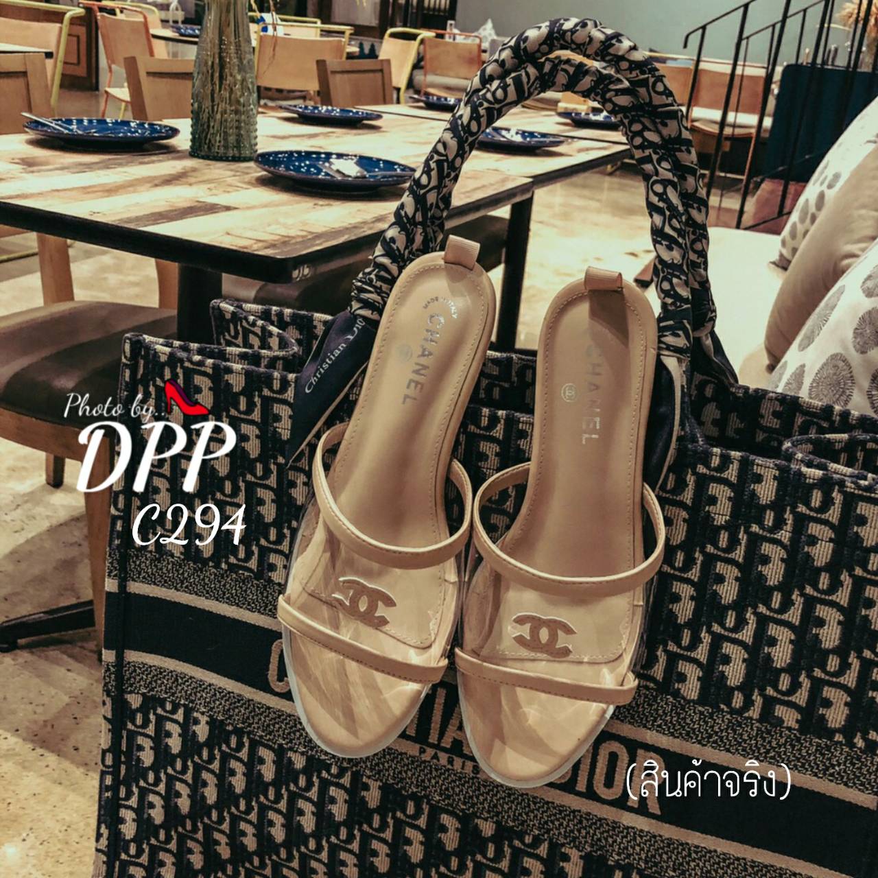 C294 พร้อมส่ง เพิ่งมาคะ ฮิตมาก Chanel ส้นแก้ว คอลเลคชั่นใหม่ล่าสุดปีนี้คะ ส้นแก้ว ใส สูง2นิ้ว งานดี สวยมากกก งานชนช้อป ทุกสีคะ
