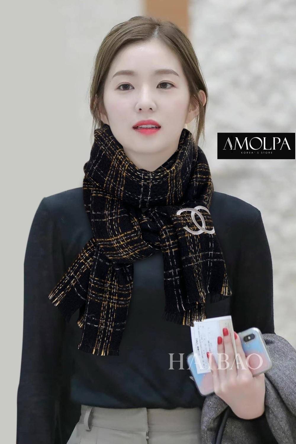 มาต่อที่ ACCESSORIES ผ้าพันคอ CHANEL งานปักLOGO CC ผ้าหนานุ่มแน่นๆ เนื้องานละเอียด เกรดพรีเมียม ค่า ห้ามพลาดเลยน๊า NO BOX