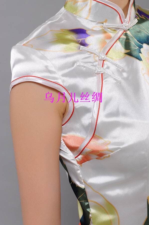 ชุดกี่เพ้าประยุกต์ กี่เพ้าจีน สีขาวมุก แต่งลายดอกเบญจมาศ สวยหรูมากคะ SIZE M