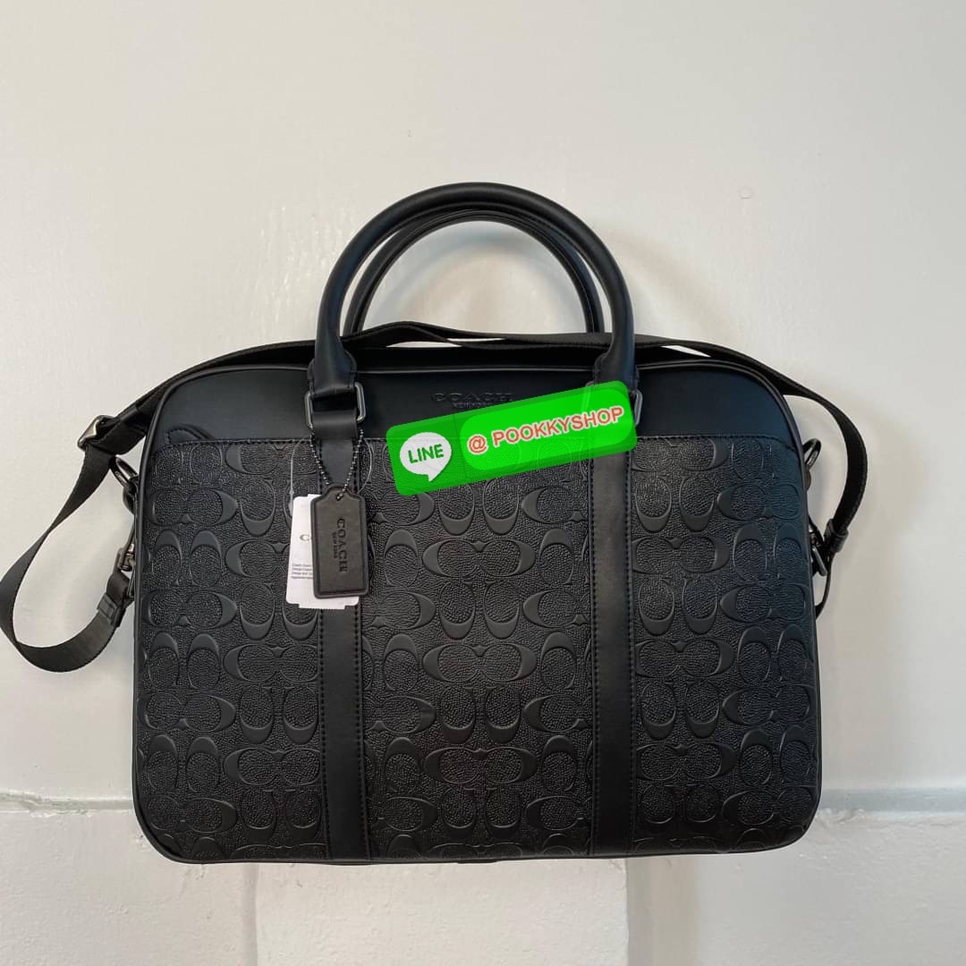 กระเป๋า PERRY SLIM BRIEF IN SIGNATURE CROSSGRAIN LEATHER (coach 72230) กระเป๋าเอกสาร หนังครอสเกรนซิกเนเจอร์ ด้านในมีซิป โทรศัพท์มือถือ และกระเป๋าอเนกประสงค์ ด้านในซองใส่แล็ปท็อป ปิดด้วยซิป ซับในด้วยผ้า ด้านนอกมีซิปและช่องใส่ของแบบสอด หูหิ้วพร้อมสายสะพายยา