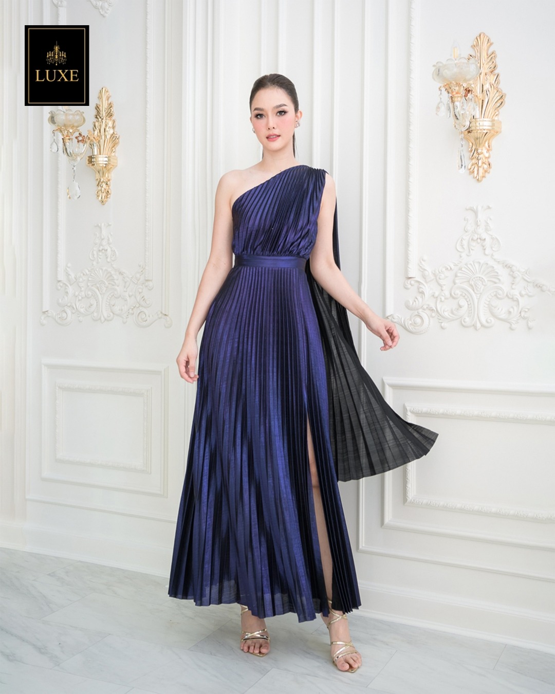 เดรสแฟชั่น แม็กซี่เดรสเสื้อไหล่เดียว ดีเทลผ่าแขนเสื้อด้านใน