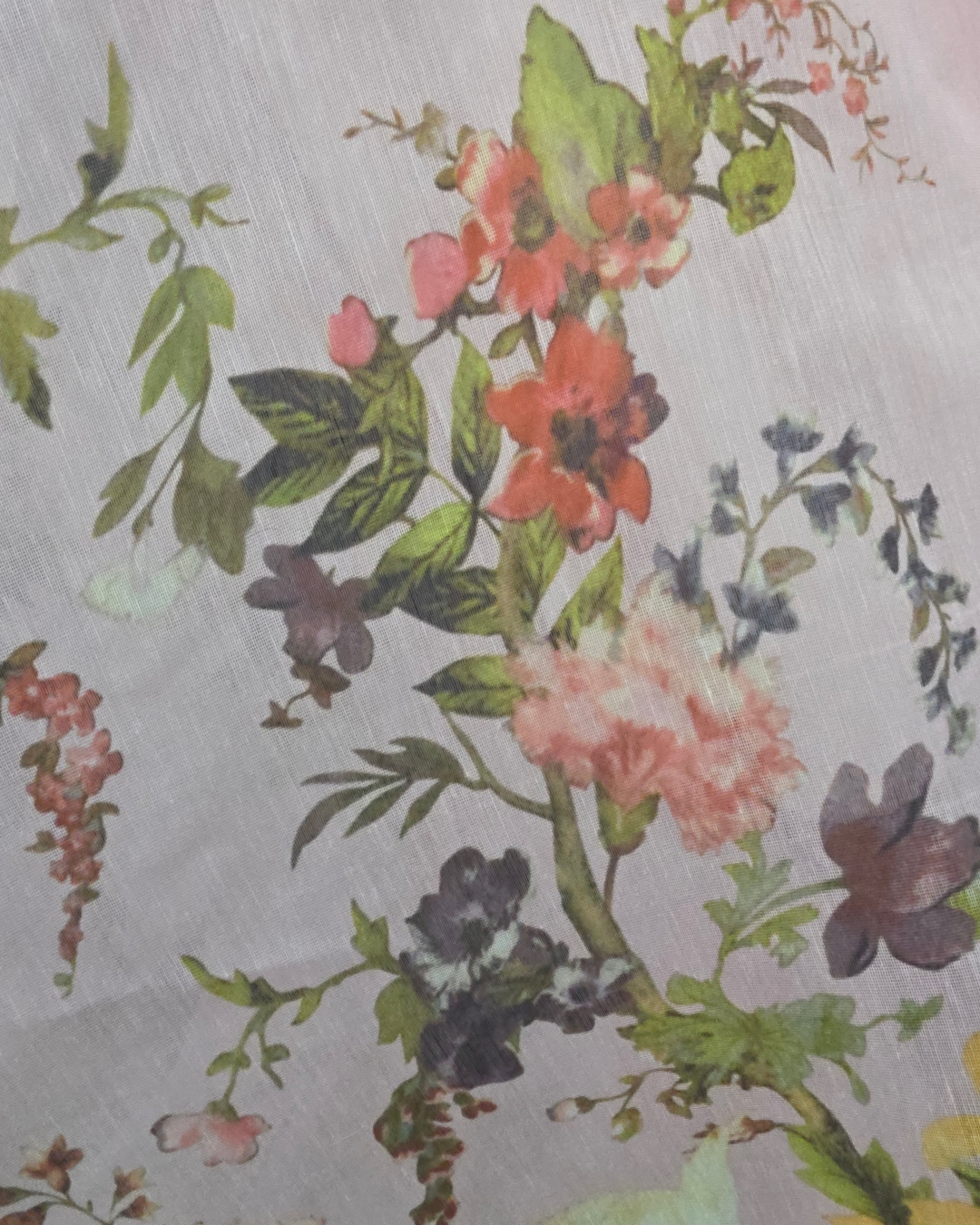 ชุดเซทแฟชั่น เซ็ตเสื้อคอกลมแขนยาว+กระโปรงยาว แต่งระบายตัวเสื้อหน้าและหลัง