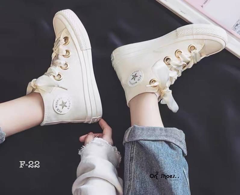 รองเท้าผ้าใบหุ้มข้อสไตล์แบรนด์ สายผูกโบว์ งานน่ารักเกาหลีมากกก มี 3 สี