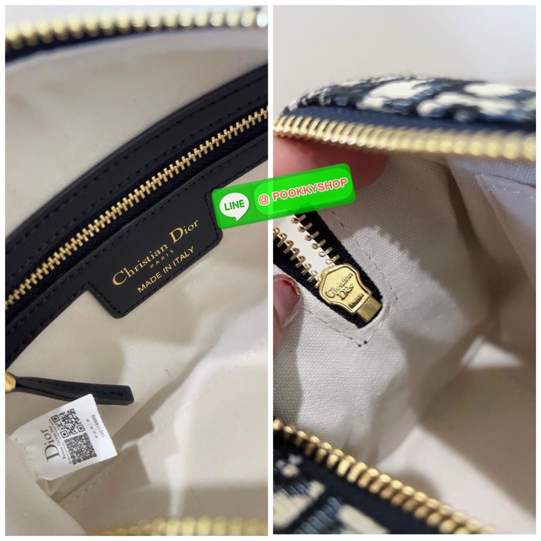 ต้องบอกว่าใบจริงสวยมากๆกับรุ่นนี้ ไม่ผิดหวังแน่นอน DIOR GROOVE BAG 2025 🔖มีไม่มากแล้วน๊าา หมดแล้วหมดเลย ใบกลาง สวยตามๆเซเลปในไทยและ ตปท.กันเลยค่ะ กับกระเป๋าจากDior วัสดุJacquard ทอลายแบรนด์ตัดขอบด้วยหนังแท้เนื้อแมทสุดคลาสสิค