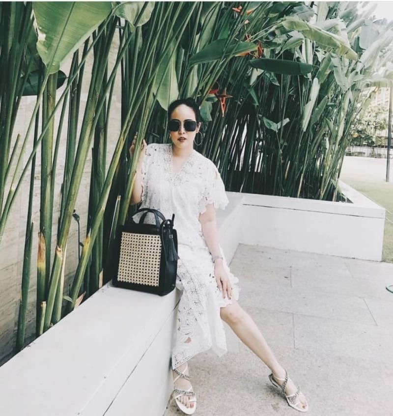 V76-4พร้อมส่ง รองเท้ารัดส้น ซิปหลัง งานโซ่ แน่ๆ สวยมาก หน้าสานไขว้ ส้นแบน งานทำงานจากpu นิ่ม ดีไซน์เก๋ น้ำหนักเบา กระชับ เดินง่าย เข้ากับเสื้อผ้าได้ทุกชุดเลยจ้า