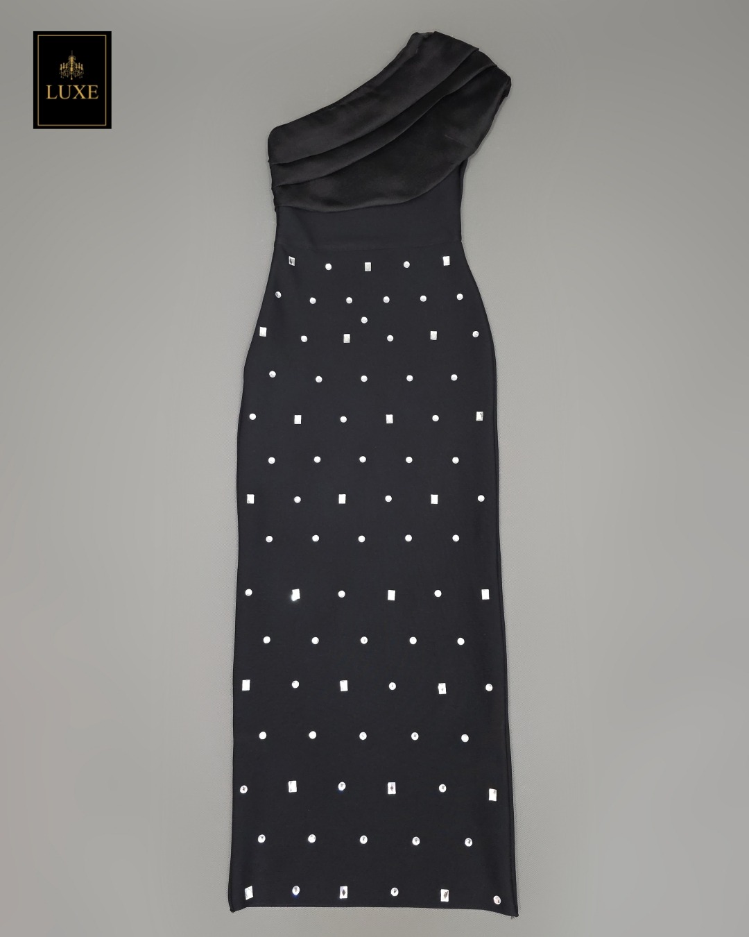 เดรสแฟชั่น เดรสเสื้อไหล่เดียว กระโปรงยาวทรงเข้ารูป