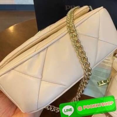 Brand :PRADA Crossbody Bag