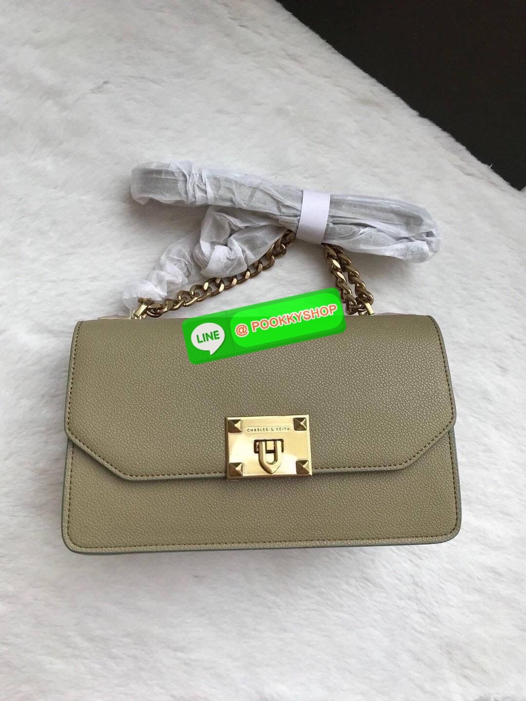 กระเป๋า Ck (charles&keith) หน้าล๊อคคอลเลคชั่นใหม่