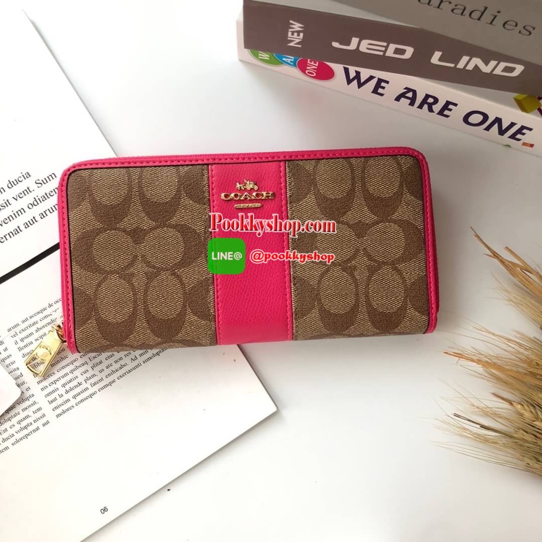 COACH Accordion Zip Wallet in Signature Coated Canvas with Leather กระเป๋าสตางค์ใบยาว เปิด-ปิดกระเป๋าด้วยซิปรอบ ด้านในมีช่องใส่บัตร ช่องใส่ธนบัตร และช่องซิปใส่เหรียญค่ะ