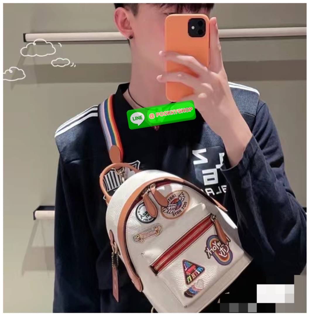 COACH CHARER BACKPACK WITH PATCHES ((CA137)) 🌈หลงรักเธอมากมาย เอาอะไรมาแลกก็ไม่ยอมจ้า🥱 ❣️กระเป๋าสะพายแบบมรหูหิ้ว วัสดุหนังแท้อย่างดี ลายหนังสวยมากๆ ละมุนมือมากๆค่ะ ❣️รุ่นนี้สามารถสะพายแบบเป้ได้//สะพายเฉียงด้านหลังได้//คาดมาด้