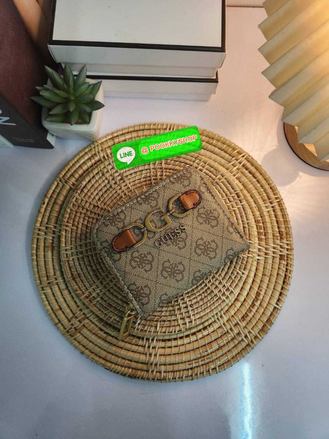 กระเป๋าสตางค์ใบสั้นเกรส Guess งานแท้Outlet