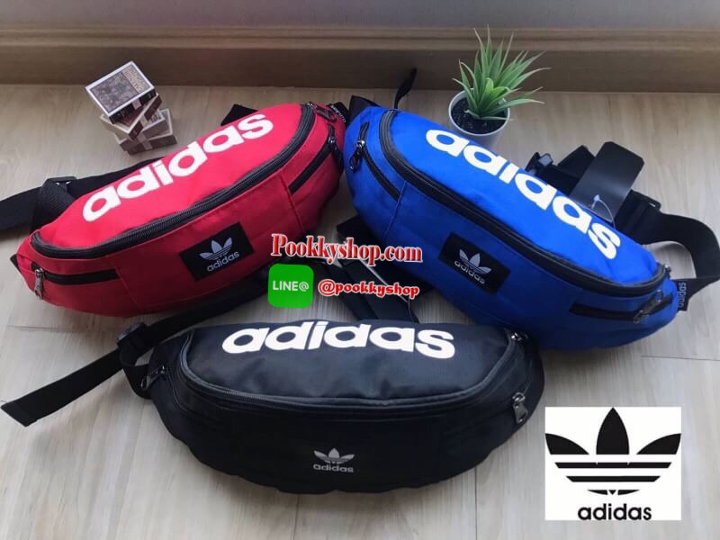 Adidas Classic waist bag กระเป๋าสไตล์คาดอกหรือคาดเอว วัสดุผ้าแคนวาส ด้านหน้ามี2ช่องซิปใส่ของจุกจิก ช่องหลักสามารถใส่กระเป๋าสตางค์ยาวได้ ภายในบุผ้าสกรีนโลโก้ มีช่องซิปหลังเพิ่มอีก1ช่อง พกพาได้สะดวก ความยาวสายปรับฟรีไซส์ ใช้ได้กับทุกเพศเลยคร้า!!