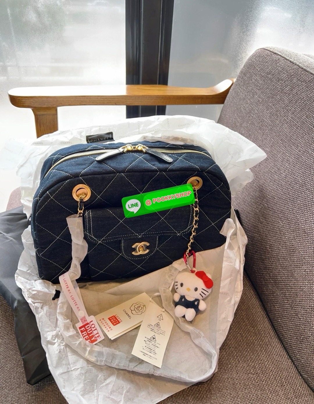 NEW ARRIVAL! LIMITED EDITION จาก Vip gift duty free ตปท. CHANEL DENIM SHOULDER BAG WITH KITTY