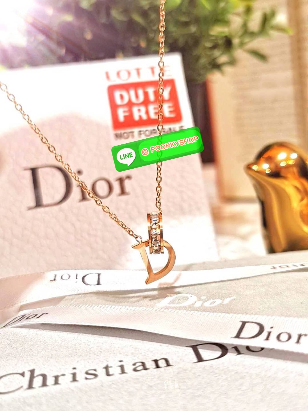 ✴️พร้อมส่งความสวย! ไอเท็มหายาก! ห้ามพลาดค่ะ!✴️ “DIOR” D LUNE NECKLACE VIP GIFT WITH PURCHASE ORIGINAL PACKAGE (GWP) ของกำนัลสุดเลอค่าจากการแลกคะแนนสะสมสำหรับ DIOR VIP Membership! หายากชวนสะสมดีไซน์เรียบหรูคลาสสิคไอเท็มแบบนี้นานๆจะหลุดมาให้ช้