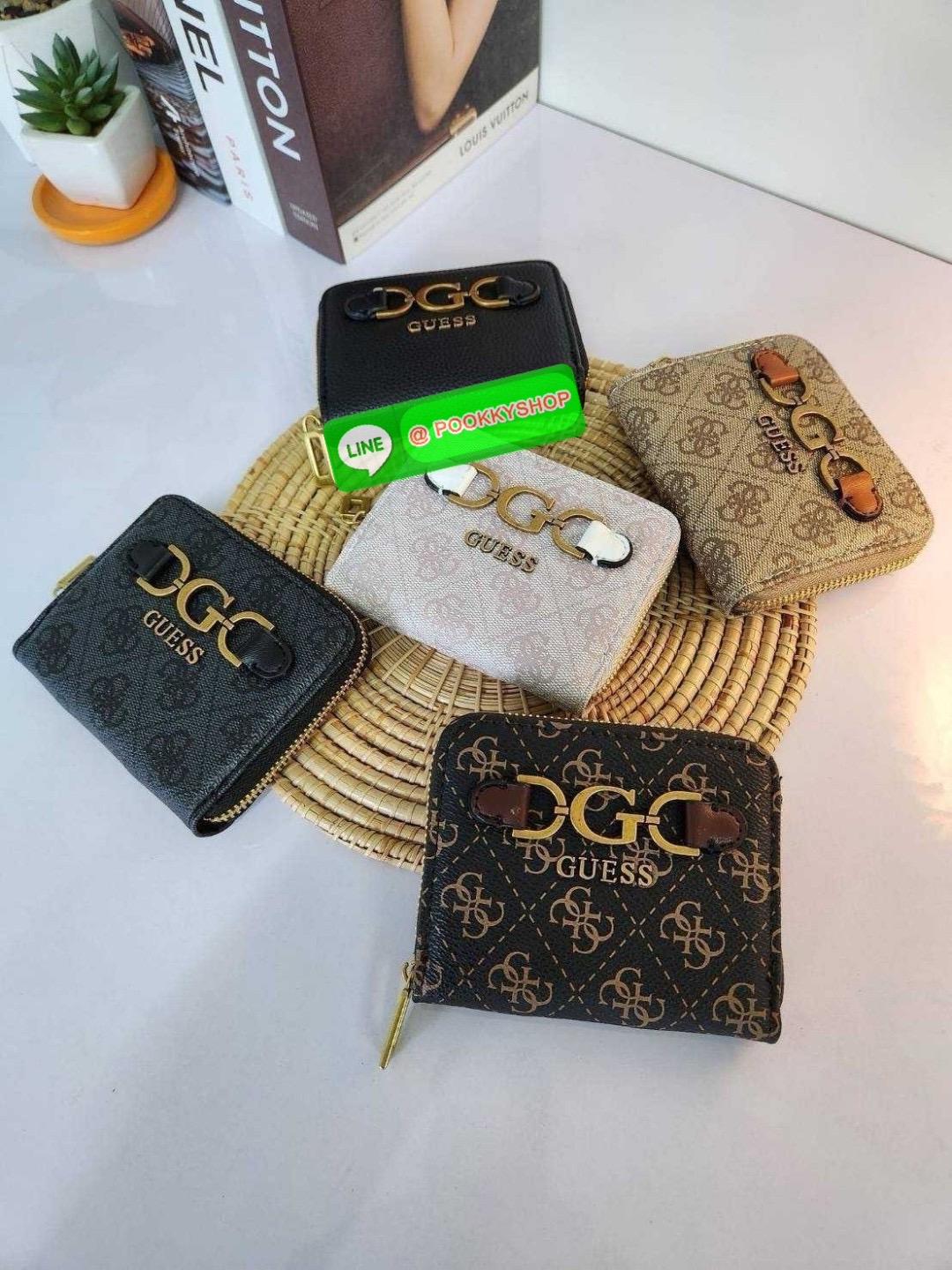 กระเป๋าสตางค์ใบสั้นเกรส Guess งานแท้Outlet