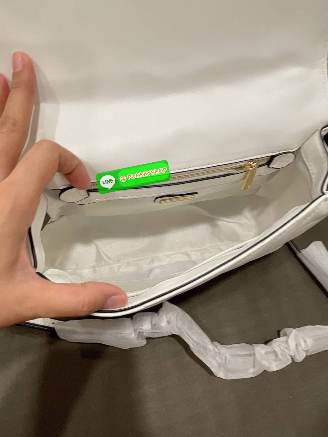 แท้ Outlet กระเป๋า Lyn คอลเลคชั่นใหม่ สะพายข้างน่ารักๆ