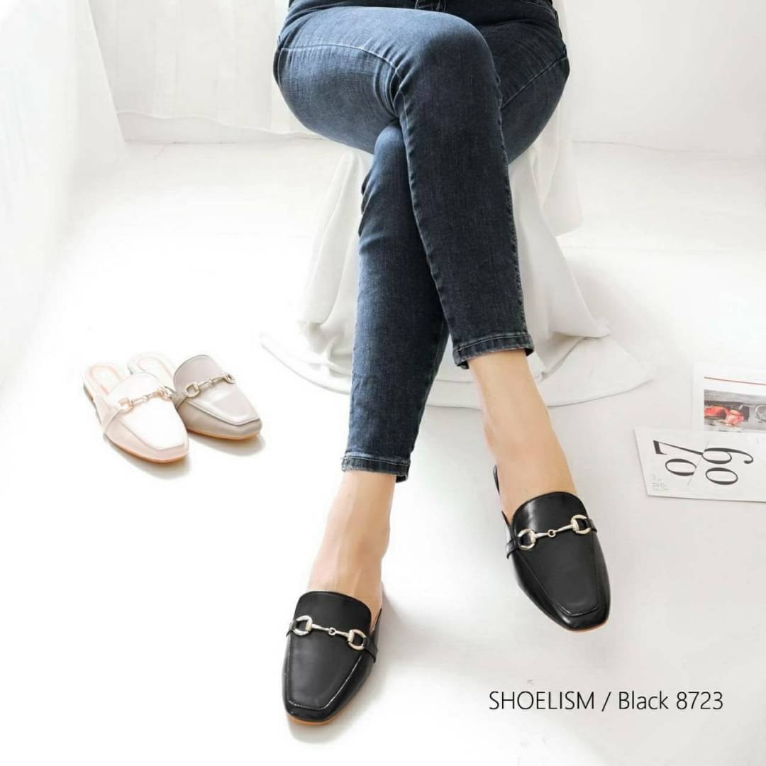 รองเท้าคัชชูเปิดส้นหัวตัด หนังนิ่มมาก ประดับอะไหล่เกร๋ๆ จับแมทกับชุดอะไรก็เกร๋ก็ปังสุดๆ แถมใส่ได้เรื่อยๆ ของจริงงานสวยมาก!!