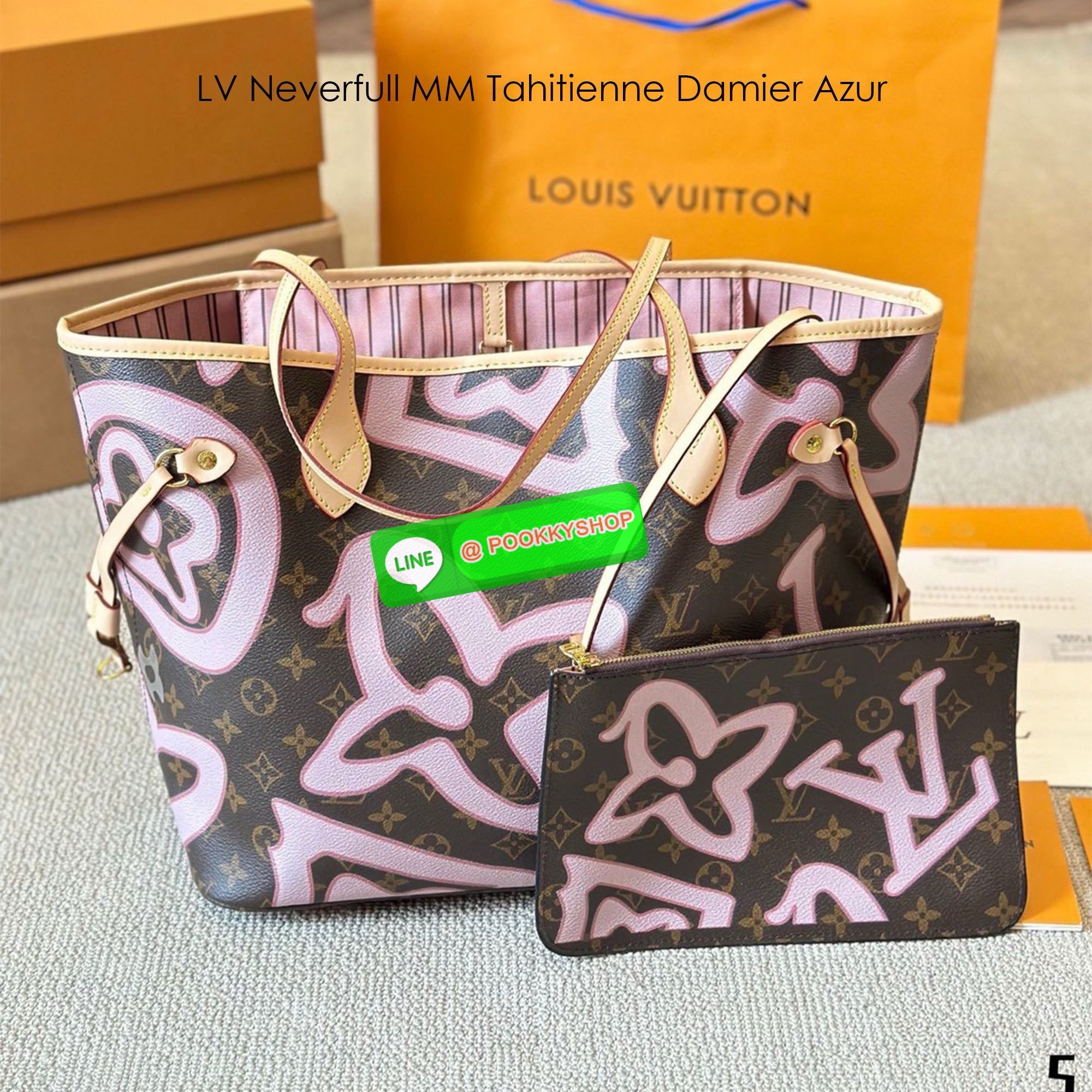 🕊️ พร้อมส่ง | LV Neverfull MM Tahitienne Damier Azur / Capri Monogram กระเป๋าทรงโท้ทใบใหญ่ ดีไซน์ใหม่ สีสันลวดลายโดดเด่นไม่ซ้ำใคร แต่งแต้มลงบนกระเป๋าสร้างดีเทลให้ดูมีมูลค่าเพิ่มขึ้น อัพลุคได้เลย มาพร้อมใบลูก เป็นอีกรุ่นที่มีคนใช้เยอะมากๆ ภายในโล่ง