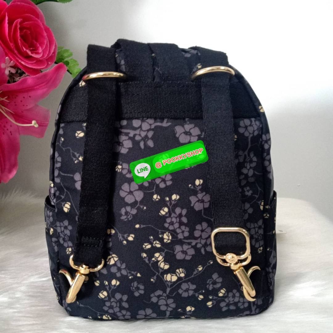 Kipling Basic Mini Backpack กระเป๋าเป้มินิ วัสดุ Nylon +ซับใน Polyester ขนาดใบเล็กระทัดรัด ใช้งานง่าย ด้านหน้ามีซิป pocket สำหรับใส่ของเล็กน้อย ช่องหลักโล่งกว้างใส่ของได้เยอะ พร้อมช่องซิปผนังข้างหลังและช่องแยกสำหรับใส่ของอีกฝั่ง สามารถใช้งานได้ ถึง 3 แบบ