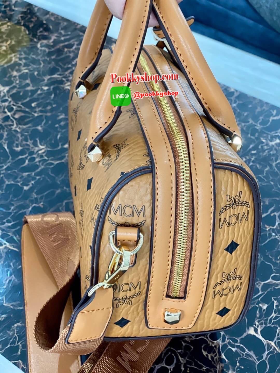 กระเป๋าทรงหมอนMCM หนังแกะแท้ทั้งใบค่ะ