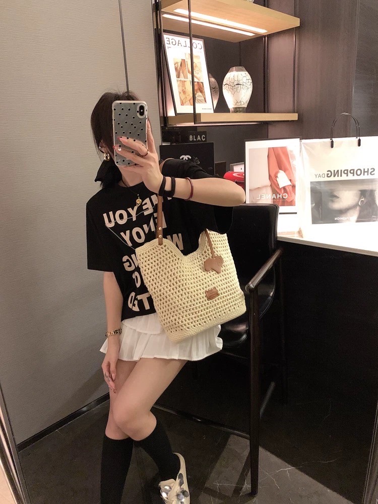 Chio’2nd แบรนด์เกาหลีมาแรงตอนนี้ กระเป๋าดีไซน์ลงตัวสวยทุกคอล งาน handmade สวยแน่หนามาก ทรงนี้ขายดีตัวท๊อป