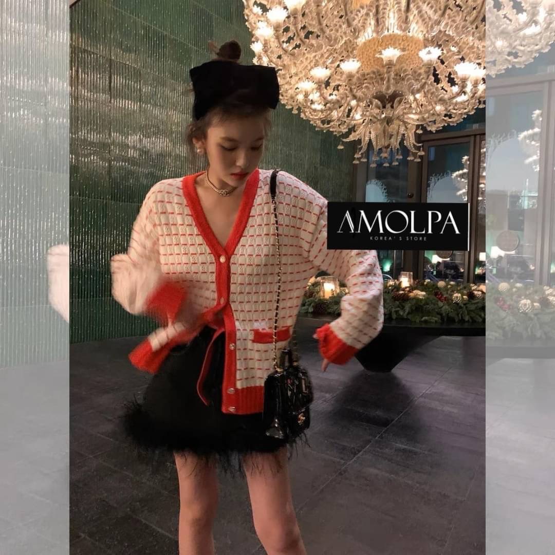 CARDIGANS CHANEL KNIT SS22 งานสวยยยยยสุดดด ปังงง ชนช๊อป สวยจี๊ดดดด .... พร้อมส่ง!! CARDIGANS CHANEL KNIT 2022SS เนื้อผ้าดีม๊ากกกก ผ้าใส่สบายมากกกก ห้ามพลาดเลยนะคะ ใส่สบายสุดๆ !! งานสวยงานดีต้องแบรนด์AMOLPA เท่านั้น !!