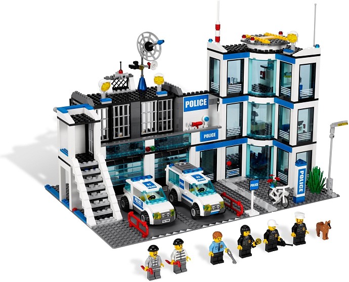 LEGO 7498 : Police Station กล่องยับจากการขนส่ง