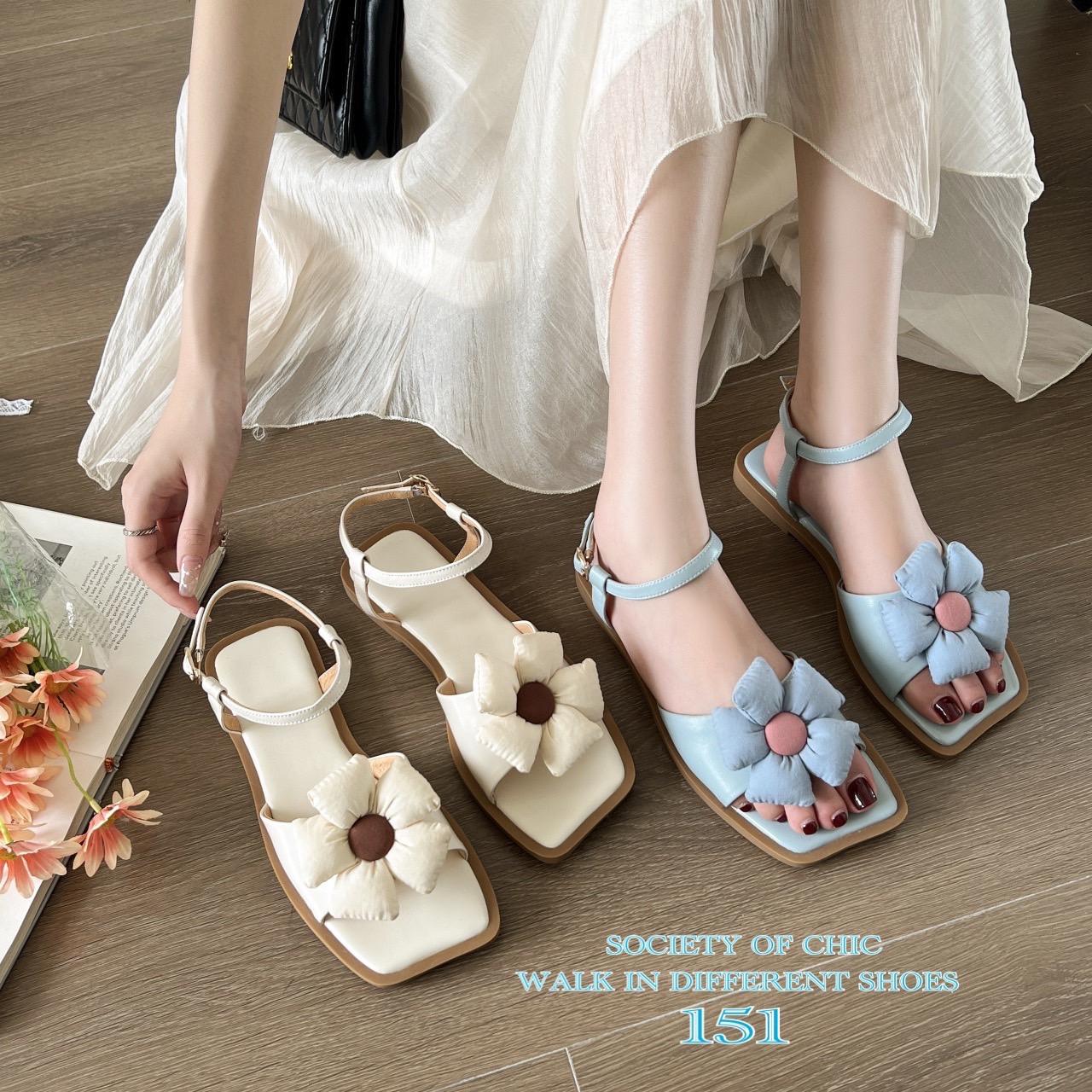 มาเพิ่มค่ะ‼️ รองเท้าแตะรัดส้น หลากสไตล์ ได้ทั้งความสวยและสบาย ที่สำคัญนอกจากดีไซน์น่ารัก สไตล์ลูกคุณหนู ปรับสายคาด ไปหน้า มาหลังได้ตามชอบ รัดส้นเพิ่มความกระขับ ใช้งานได้ตามที่ต้องการ คอมพลีทลุควันหยุดสบายๆ ให้ดูเก๋ไก๋แล้วยังสบายเท้ากว่าเดิม