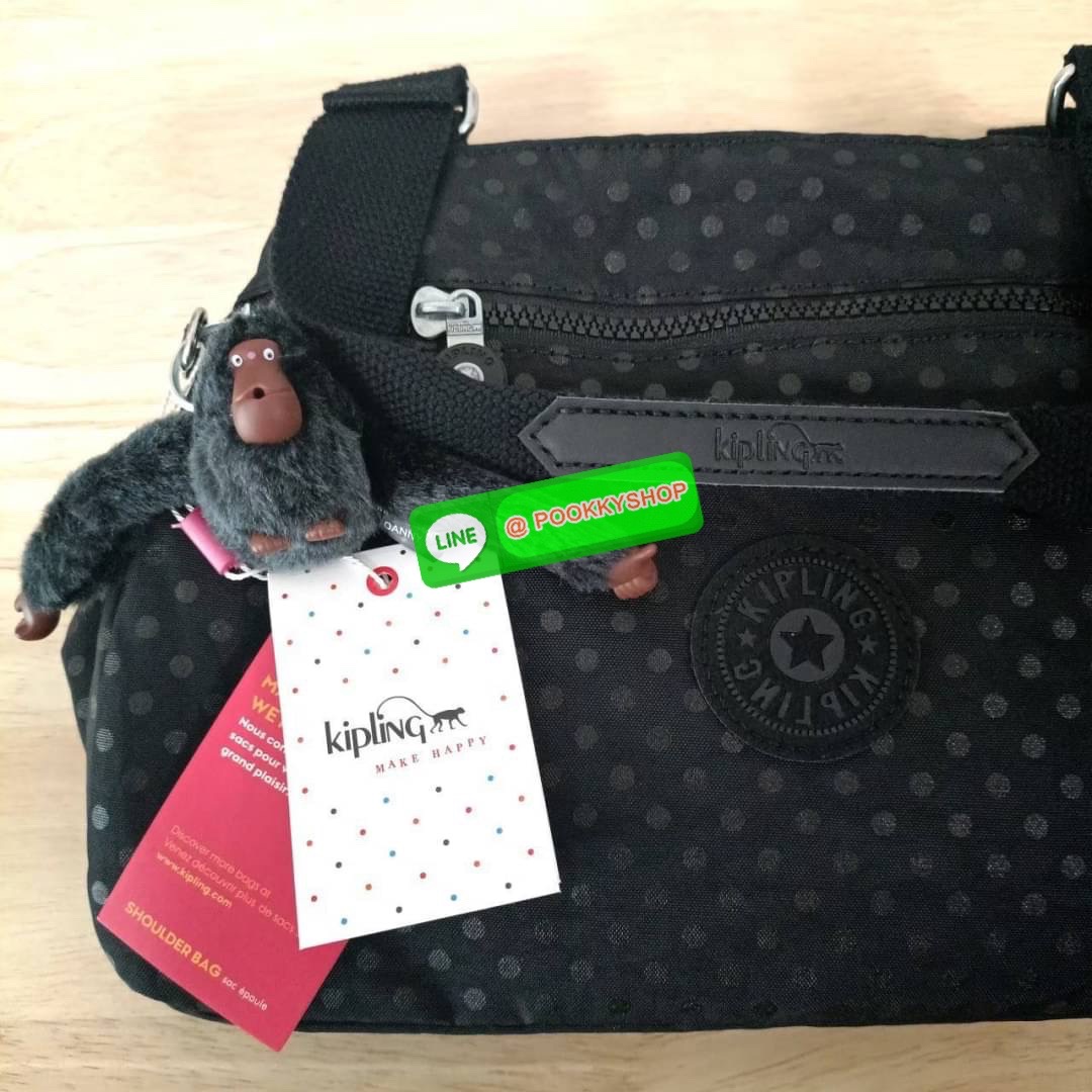 KIPLING ELISE HANDBAG กระเป๋าถือและสะพายไหล่ วัสดุ Nylon +Polyester ขนาดกำลังพอดี จุของได้มาก มีหูจับสองสาย ถือสะดวก น้ำหนักเบา มีช่องซิป ด้านหน้า ช่อง กระเป๋าหลักเปิด-ปิดด้วยซิป มี3 ช่องว่างใส่ของได้จุมากๆ ใส่มือถือได้ กระเป๋าสตางค์ใบยาว และ เครื่องสำอาง